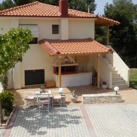Villa Chris Посиди Екстериор снимка