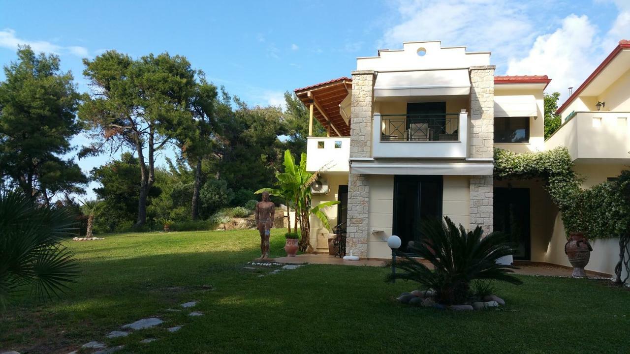 Villa Chris Посиди Екстериор снимка