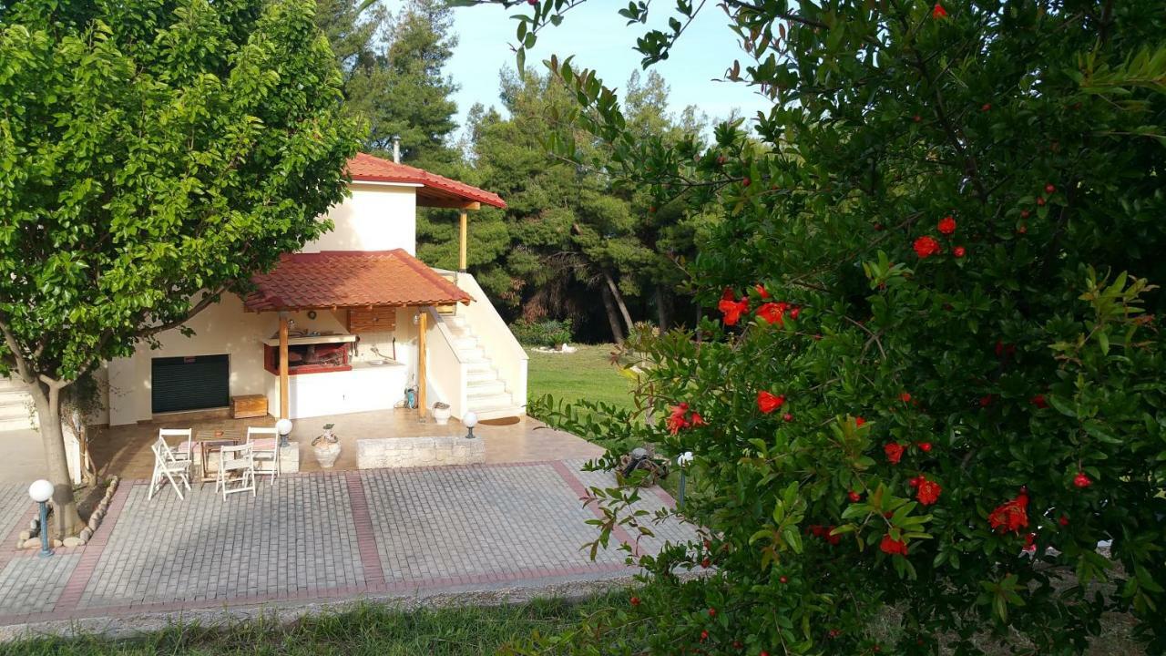 Villa Chris Посиди Екстериор снимка