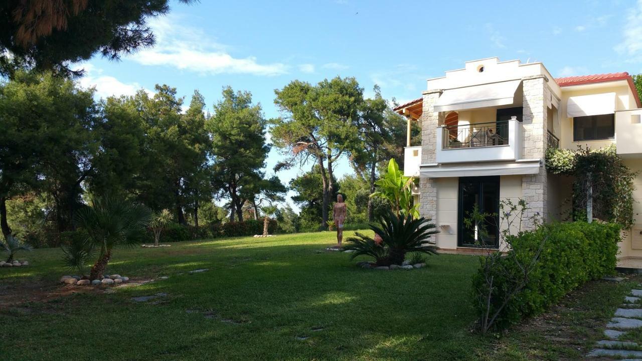 Villa Chris Посиди Екстериор снимка